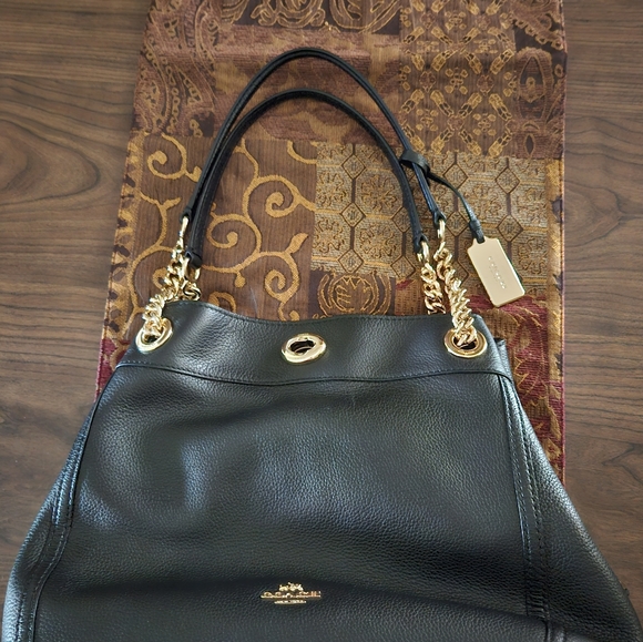 Coach Handbag - Picture 7 of 8